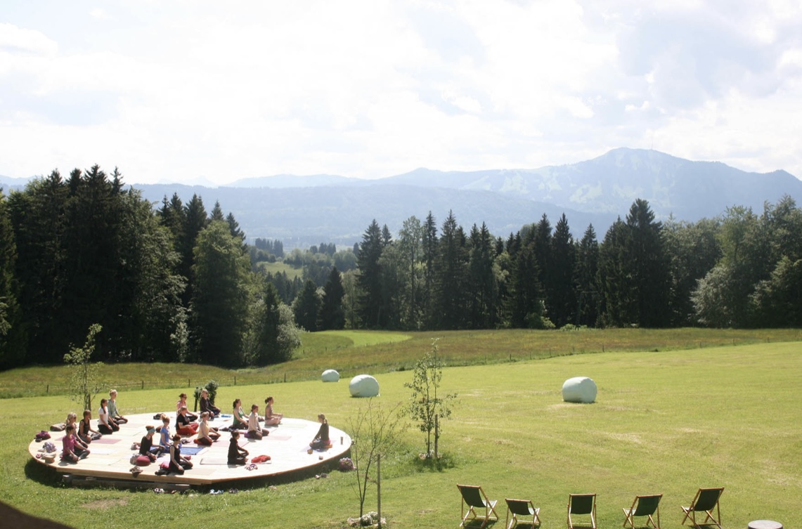 AyurvedaRetreatAllgäuOutdoorYoga